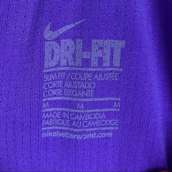Nike‎ Dri-Fit Slim Fit Purple Striped Built-In Bra Athletic Tank Top Women's Med - Picture 9 of 12